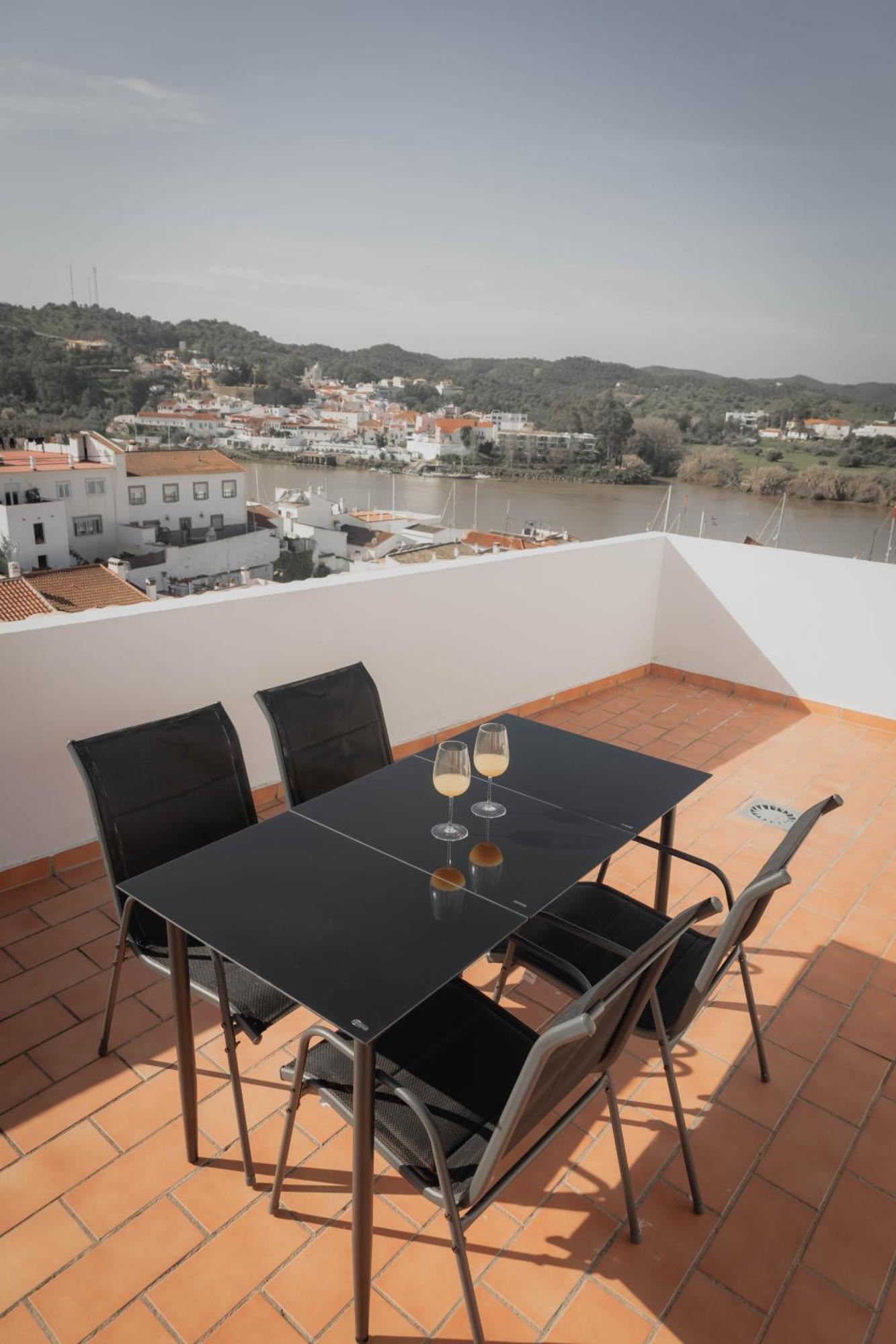 Residencial Neade Suites Sanlúcar de Guadiana Eksteriør billede